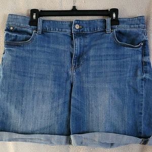 EUC Talbots Boyfriend Shorts